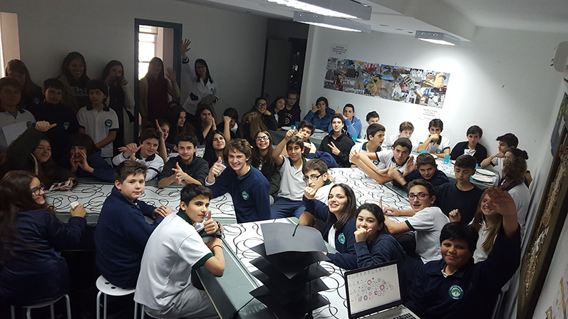 ¡¡¡Despedida sorpresa a estudiantes de 4to año!!! ¡¡¡Despedida sorpresa a estudiantes de 4to año!!!
